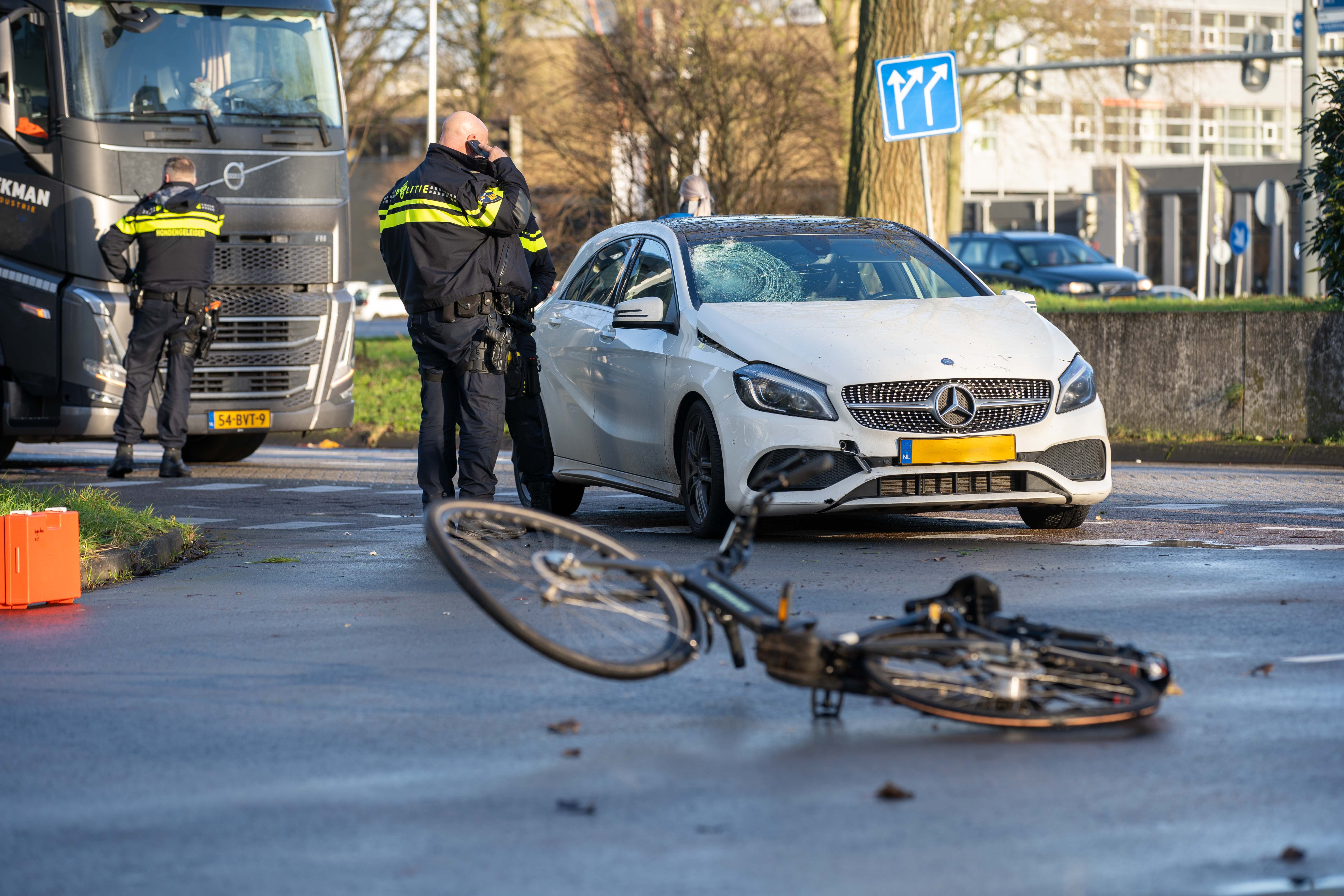 008WJxe8PskM-Fietser-ernstig-gewond-Deventer-6.jpg