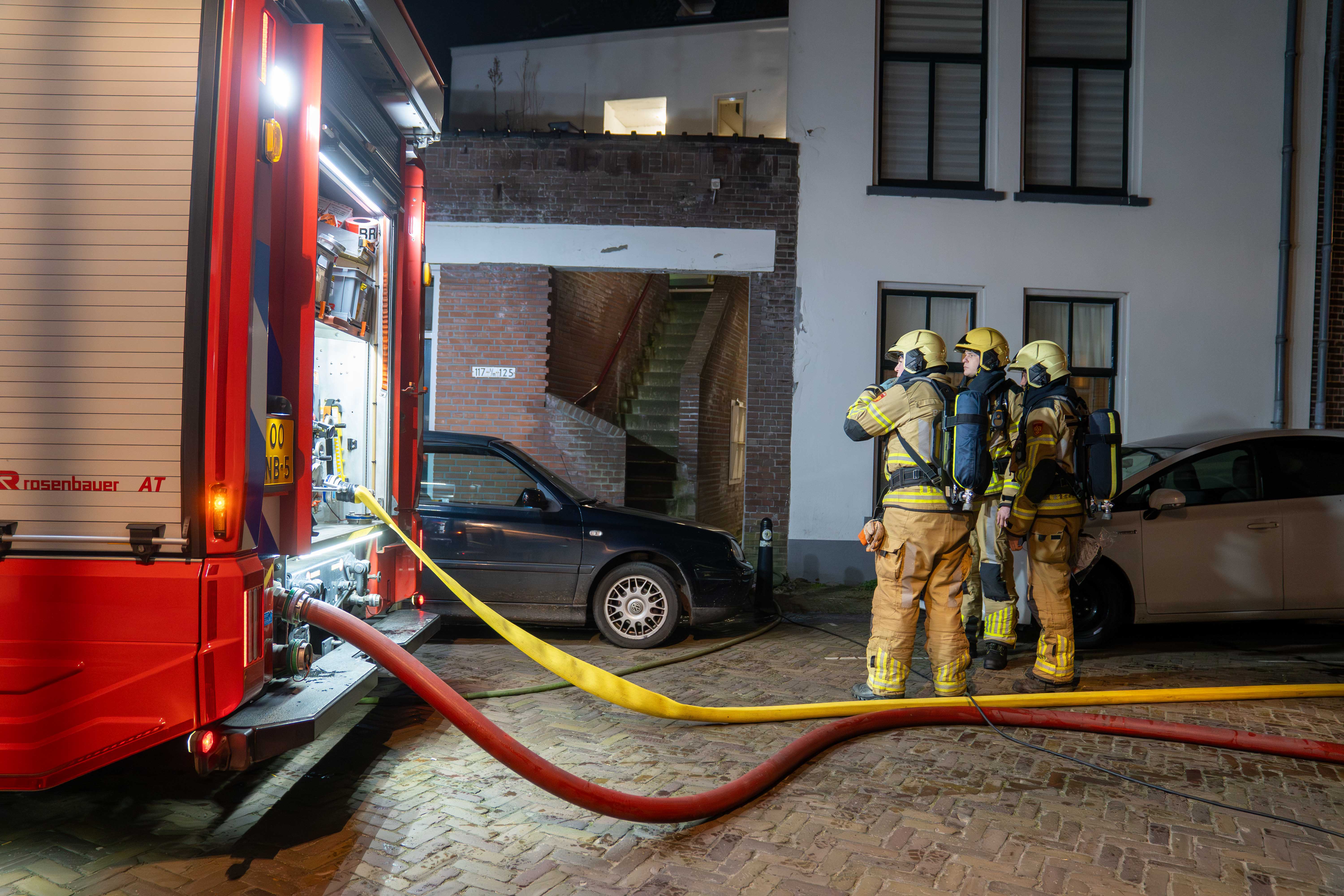 1VSCwLU8aWnH-zwaargewonde-woningbrand-Deventer-2.jpg