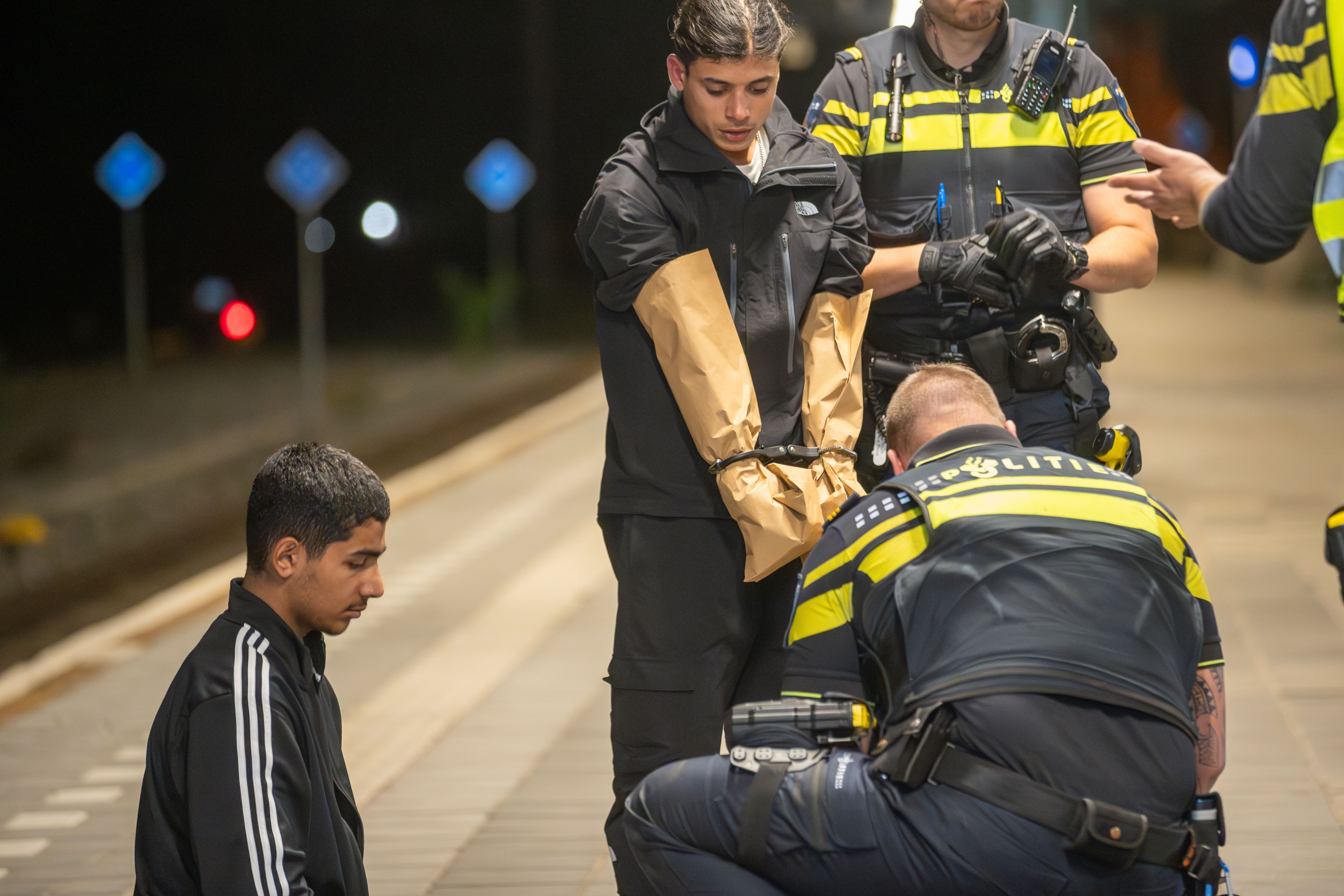 HKX0tr93b5Bv-Steekincident-Deventer-4.jpg