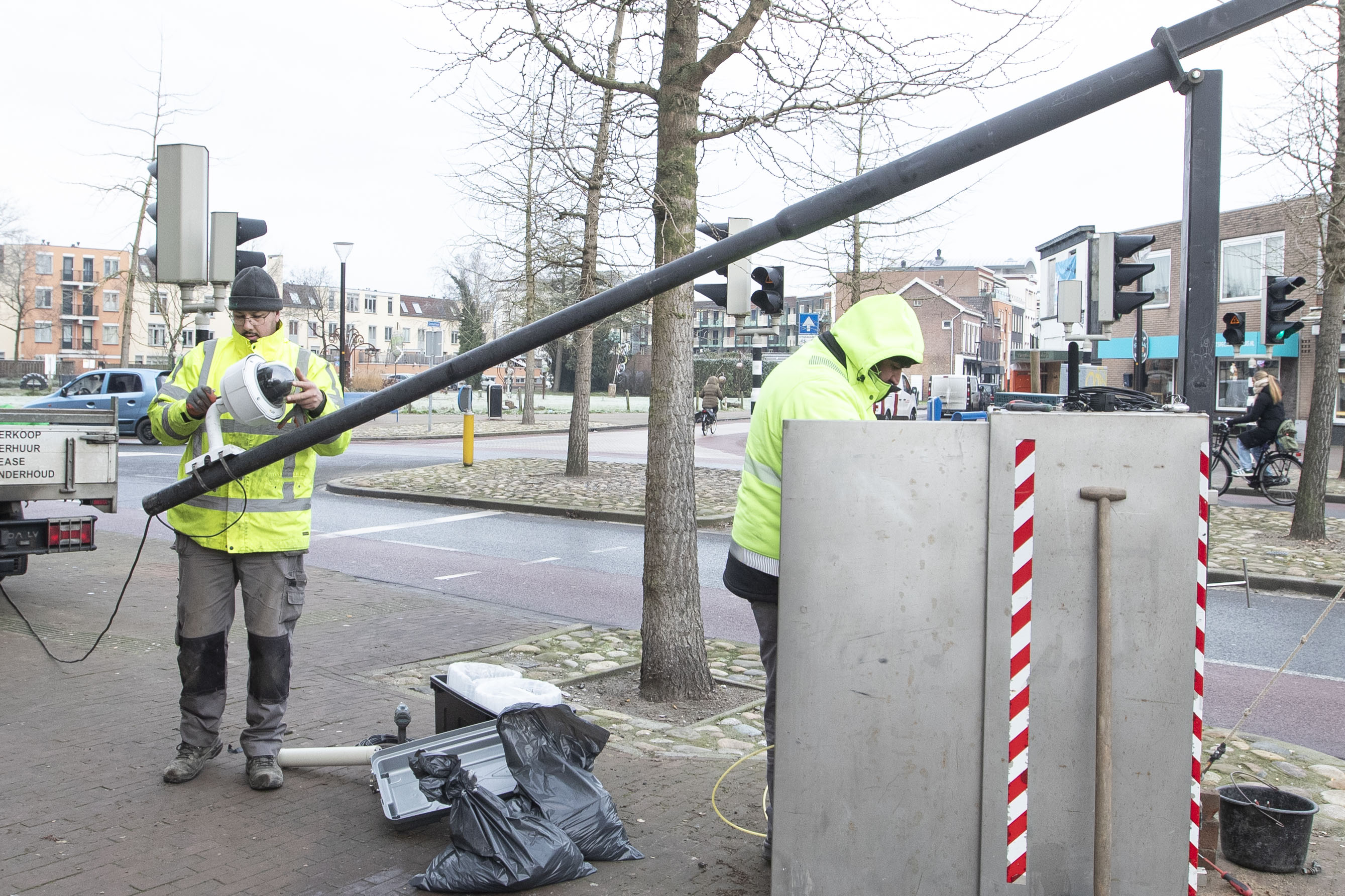 KK7tn4jER64X-BarberAlmelo_1.jpg