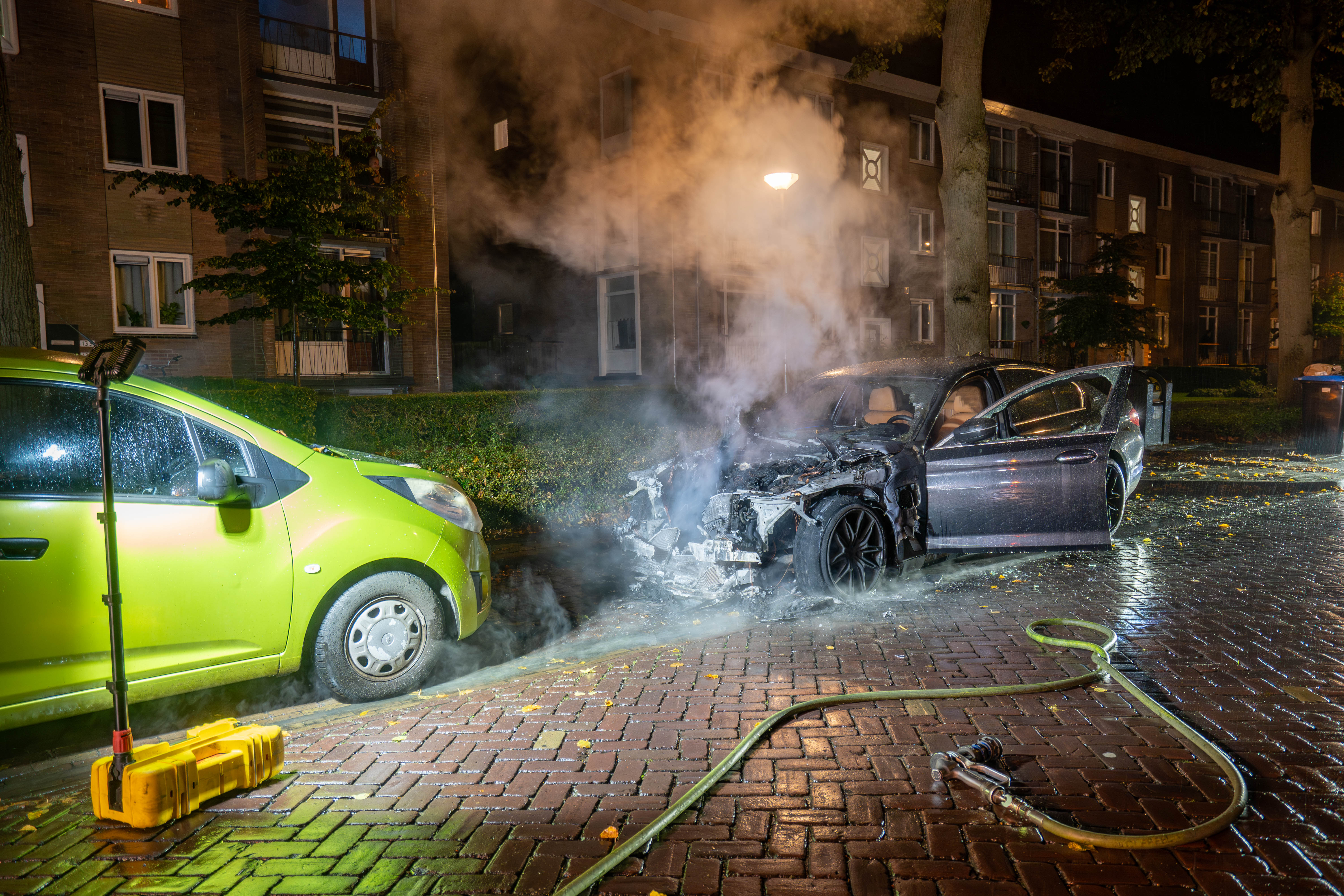 LbbSmlcEFmlz-autobrand-van-vlotenlaan-4.jpg