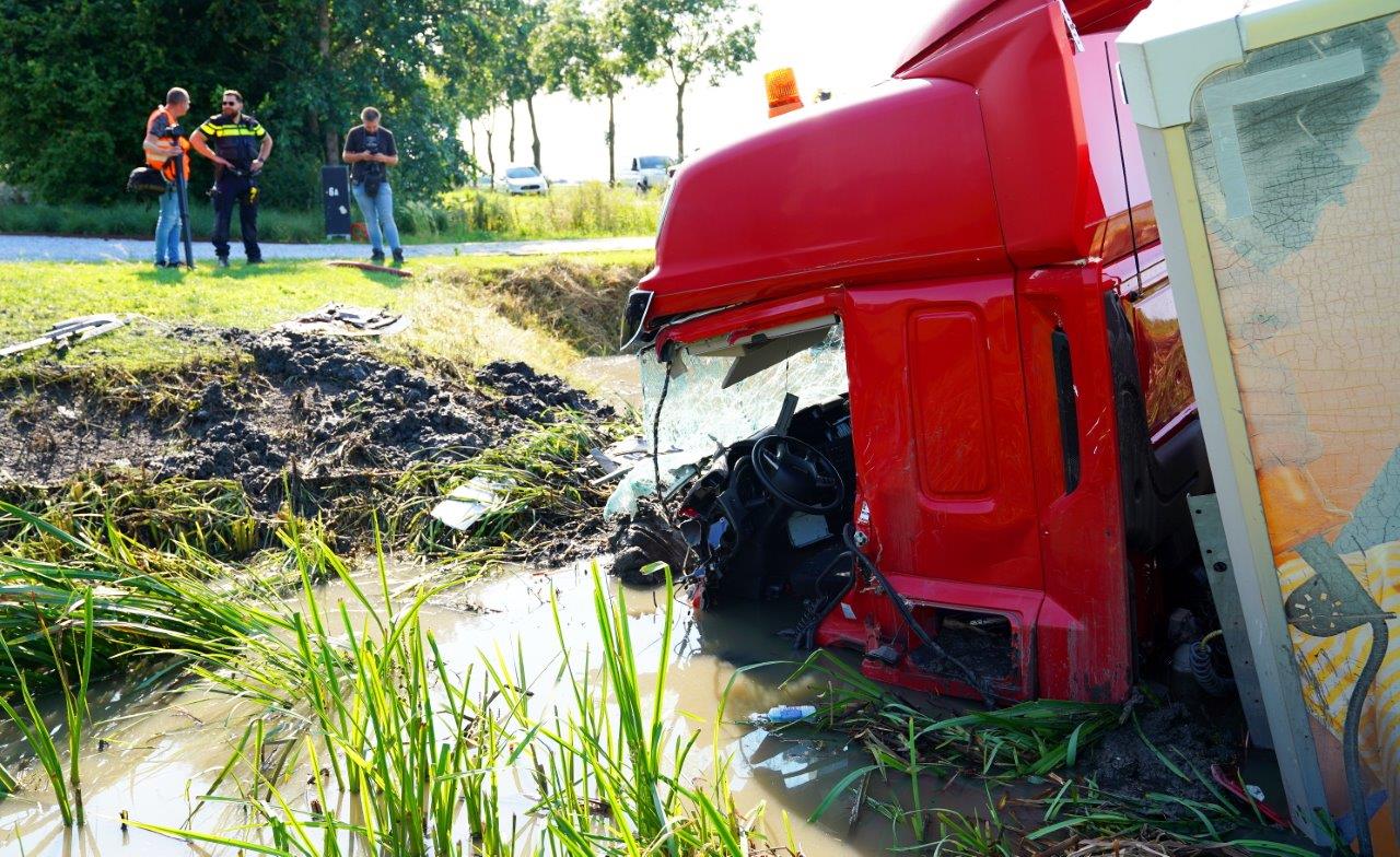 SaUFcHQltYne-2024-07-24_Meesters_Multi_Media_Video_Ernstig_Ongeval_Graaf_Greinaldweg_N830_Hellouw-6.jpg