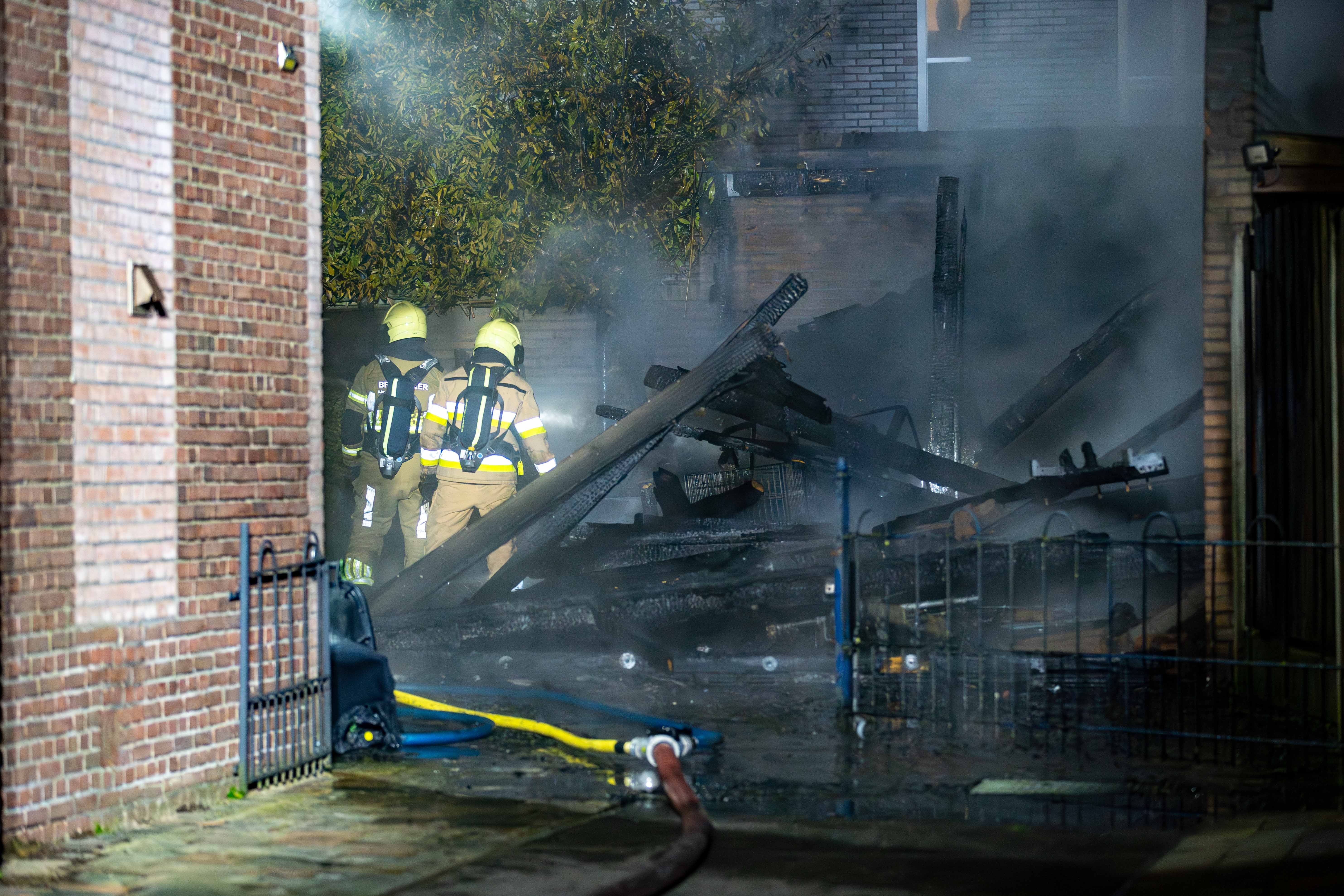 WRA2EX0e7VgZ-Brand-caravan-olst-4.jpg