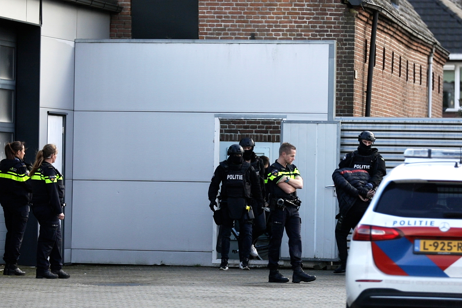 XHO9X82Nx0Pk-vriezenveen5.jpg