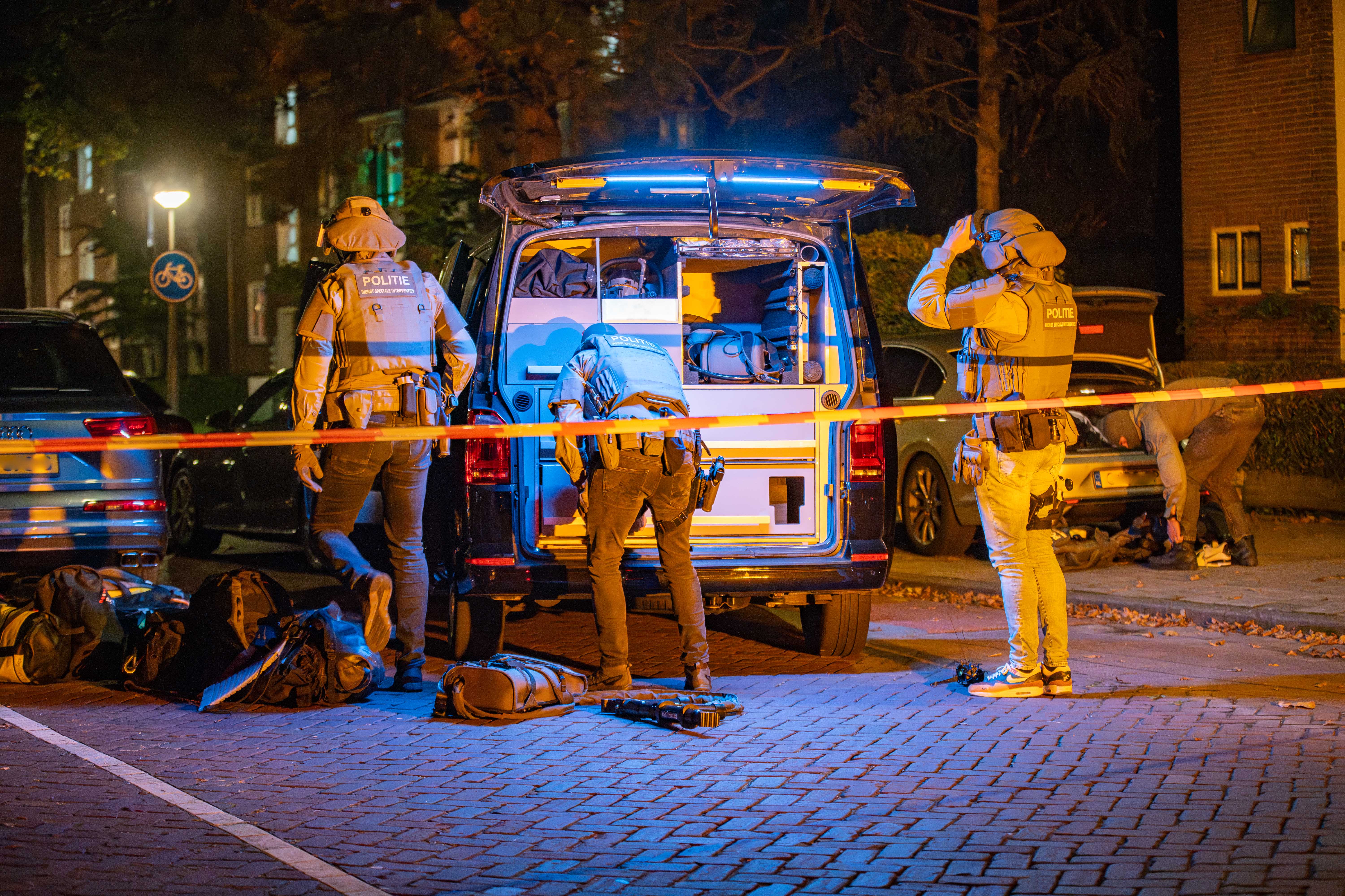 e5bk1w8iSNQo-AT-Deventer-6.jpg