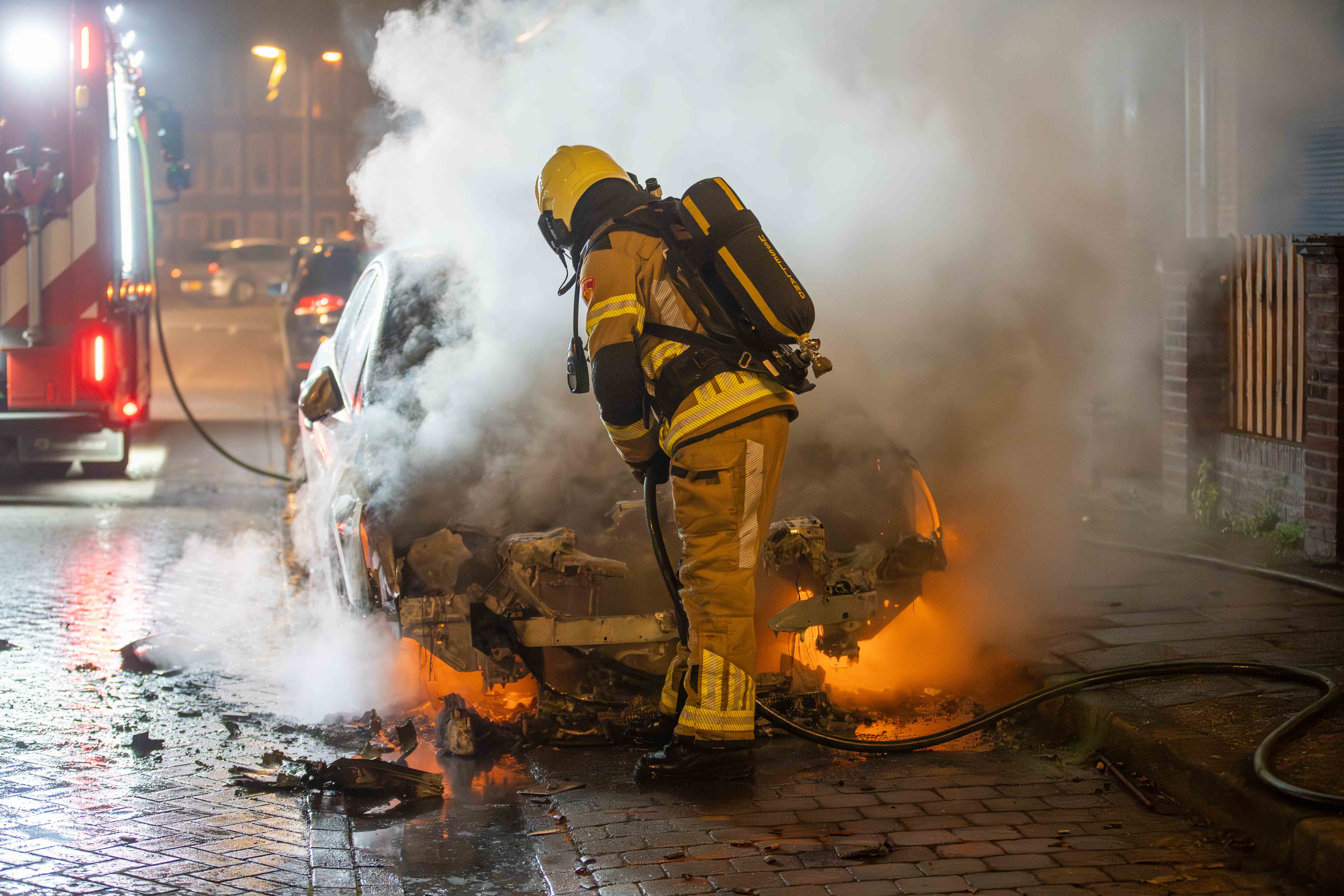 nWJaWcx71r3o-Autobrand-Tabakstraat-Deventer-4.jpg