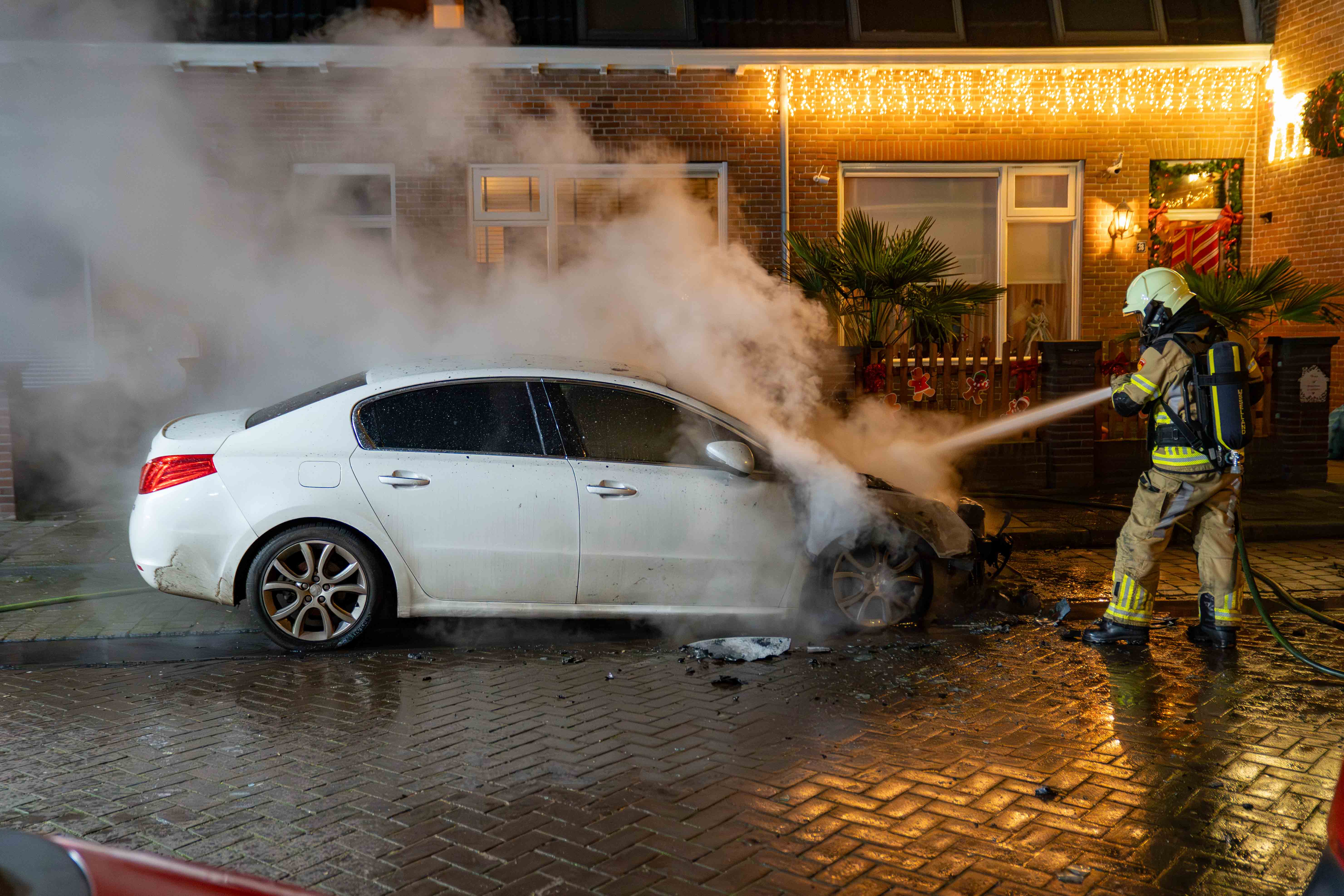 zW9gQCKz0mUz-Autobrand-Tabakstraat-Deventer-6.jpg
